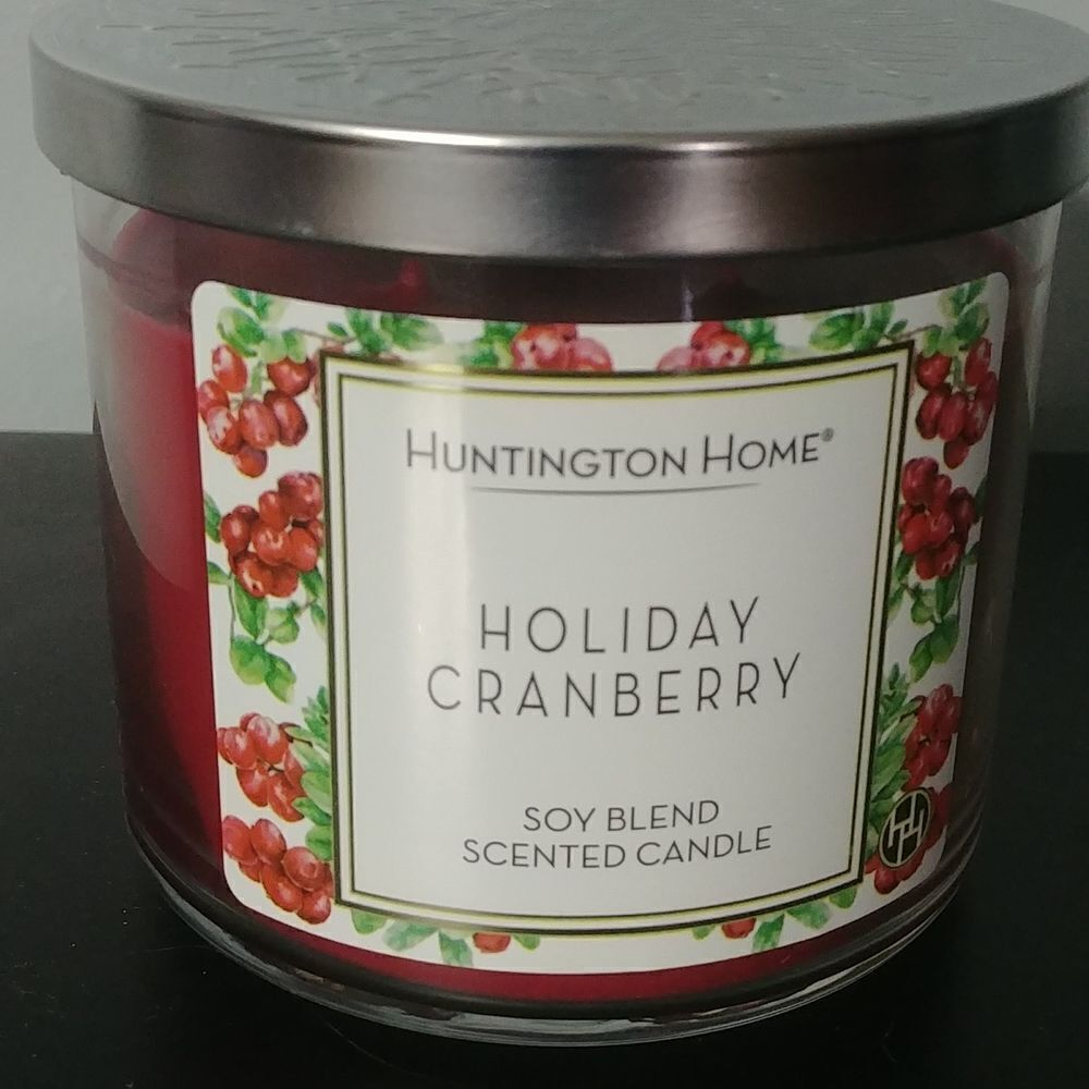 New Huntington Home Holiday Cranberry soy triple wick candle